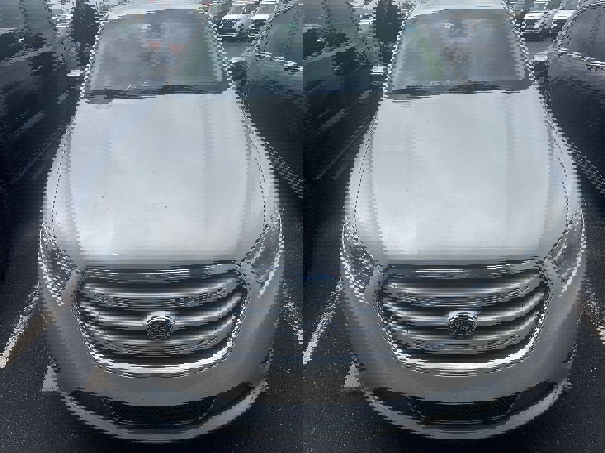 Used 2013 Ford Taurus Limited image 2