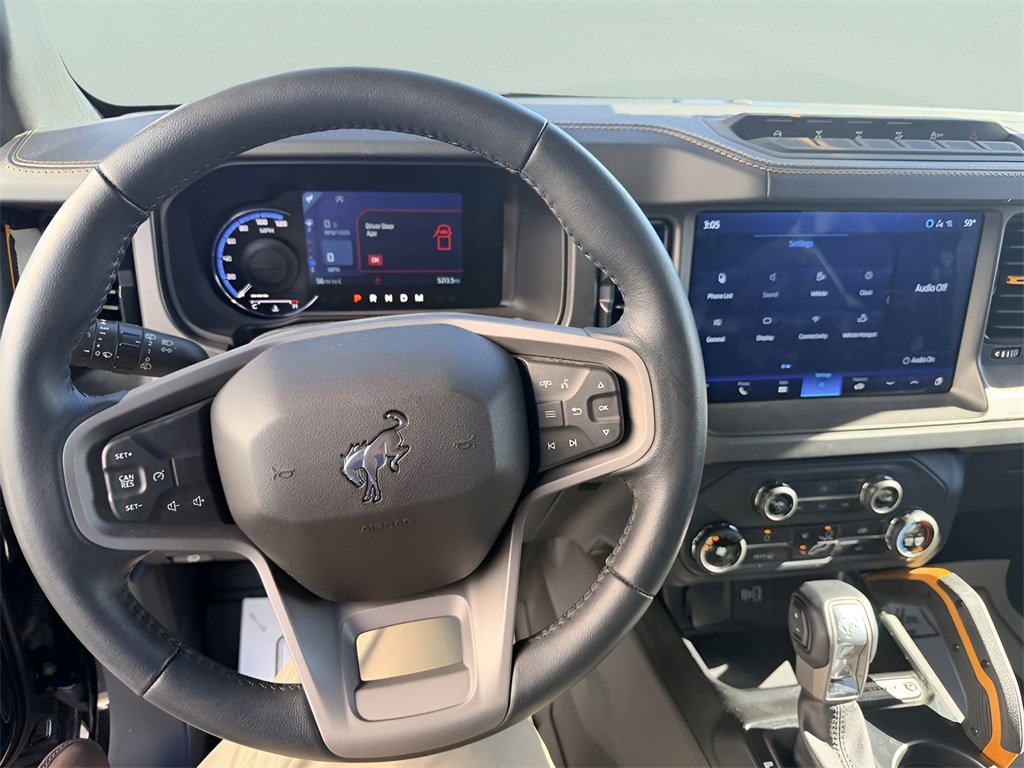 Used 2024 Ford Bronco Badlands image 17