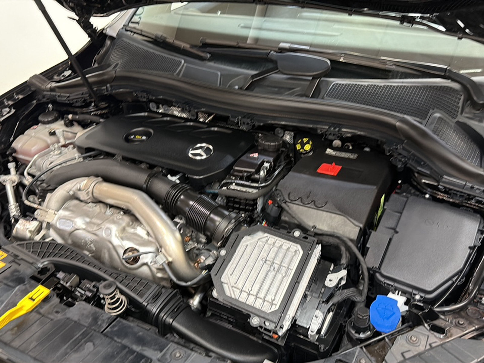 Certified 2025 Mercedes-Benz GLA 250 image 27
