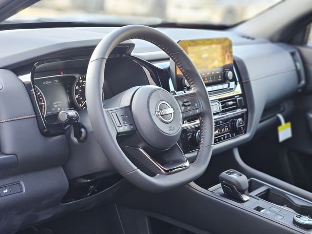New 2025 Nissan Pathfinder Rock Creek image 11