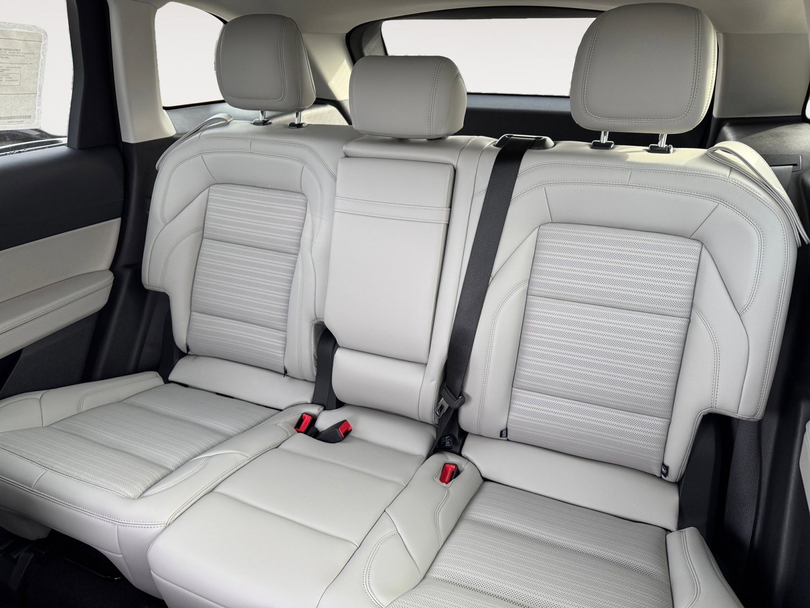 New 2026 Lincoln Nautilus Reserve w/ Jet Appearance Package image 16