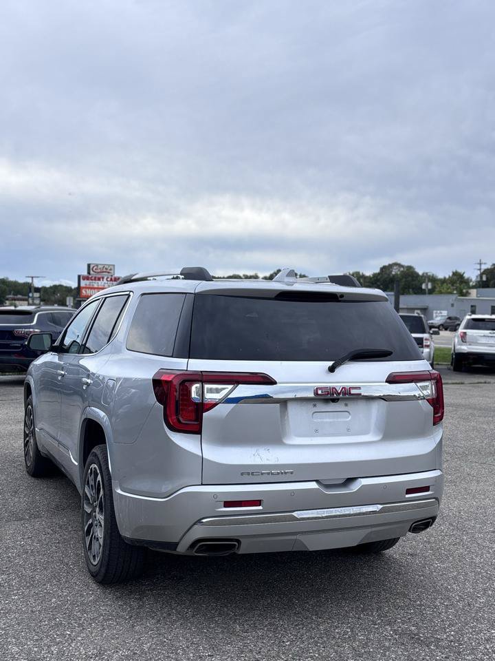 Used 2020 GMC Acadia Denali w/ LPO, Floor Liner Package FWD image 4