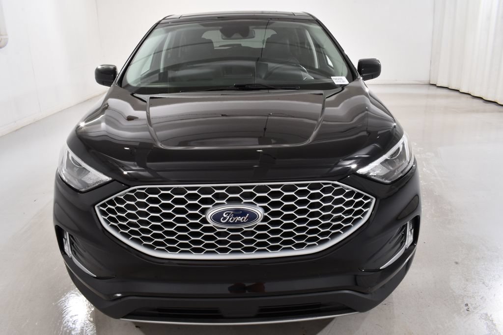 Used 2023 Ford Edge SEL w/ Convenience Package AWD/4WD image 3