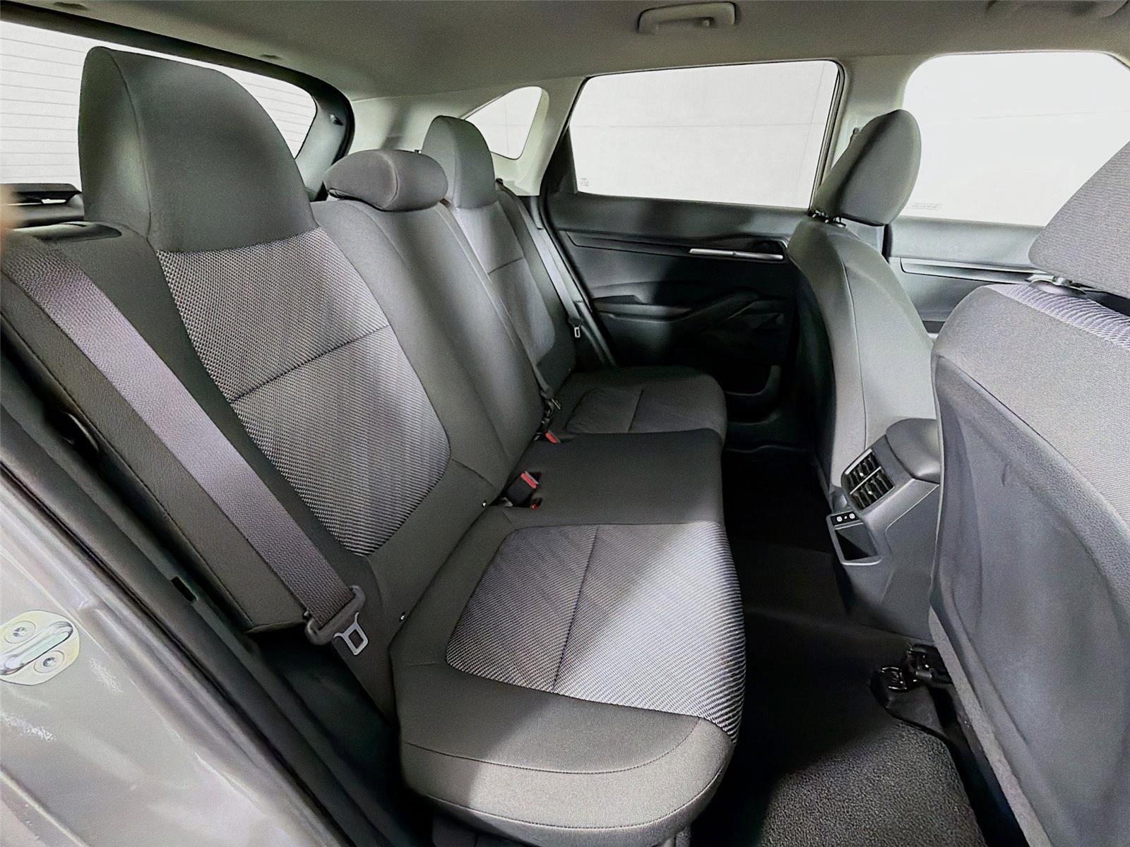 Used 2025 Kia Seltos LX image 25