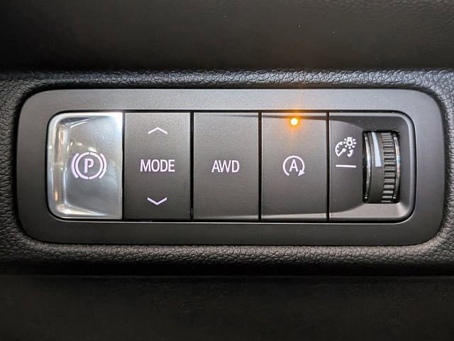 New 2026 Chevrolet Traverse Z71 w/ Enhanced Driving Package AWD/4WD image 24