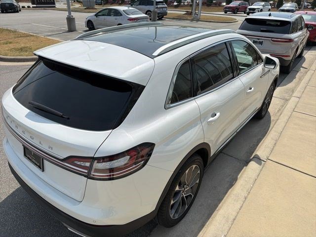 Certified 2022 Lincoln Nautilus Reserve w/ Luxury Package image 6