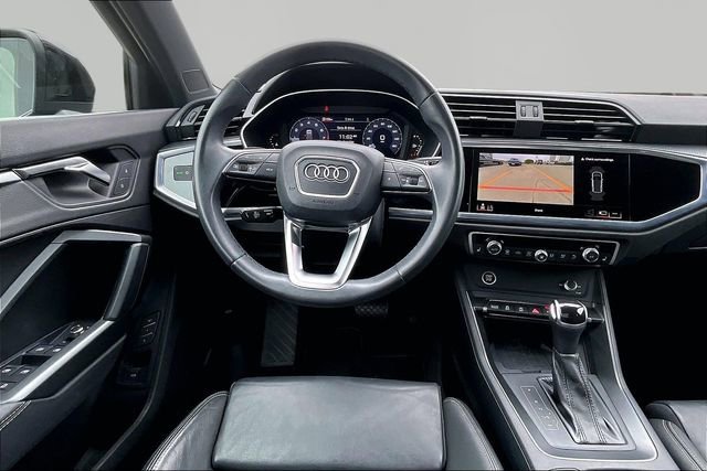 Used 2023 Audi Q3 2.0T Premium Plus w/ Premium Plus Package AWD/4WD image 5