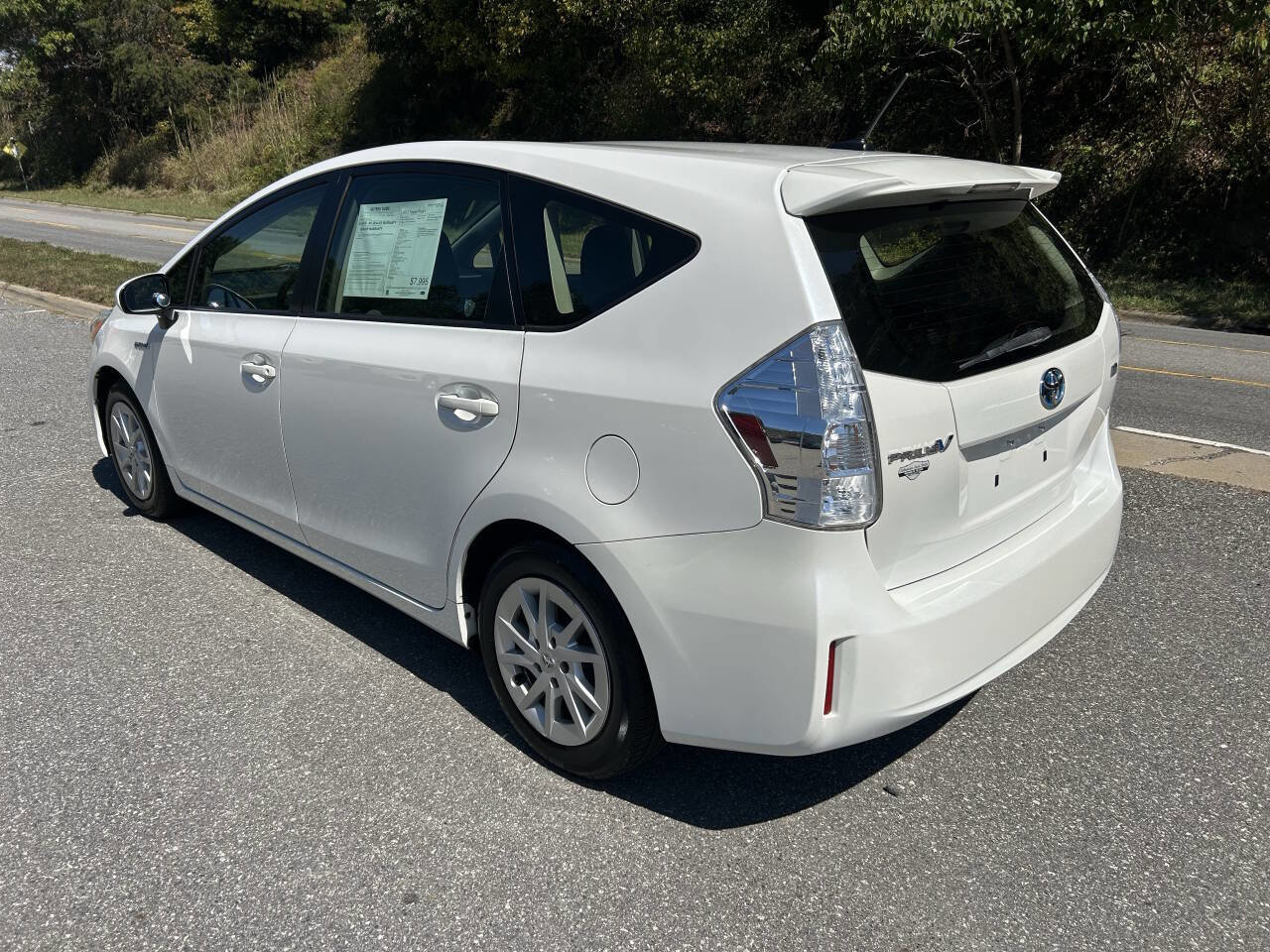 Used 2012 Toyota Prius V Three image 4