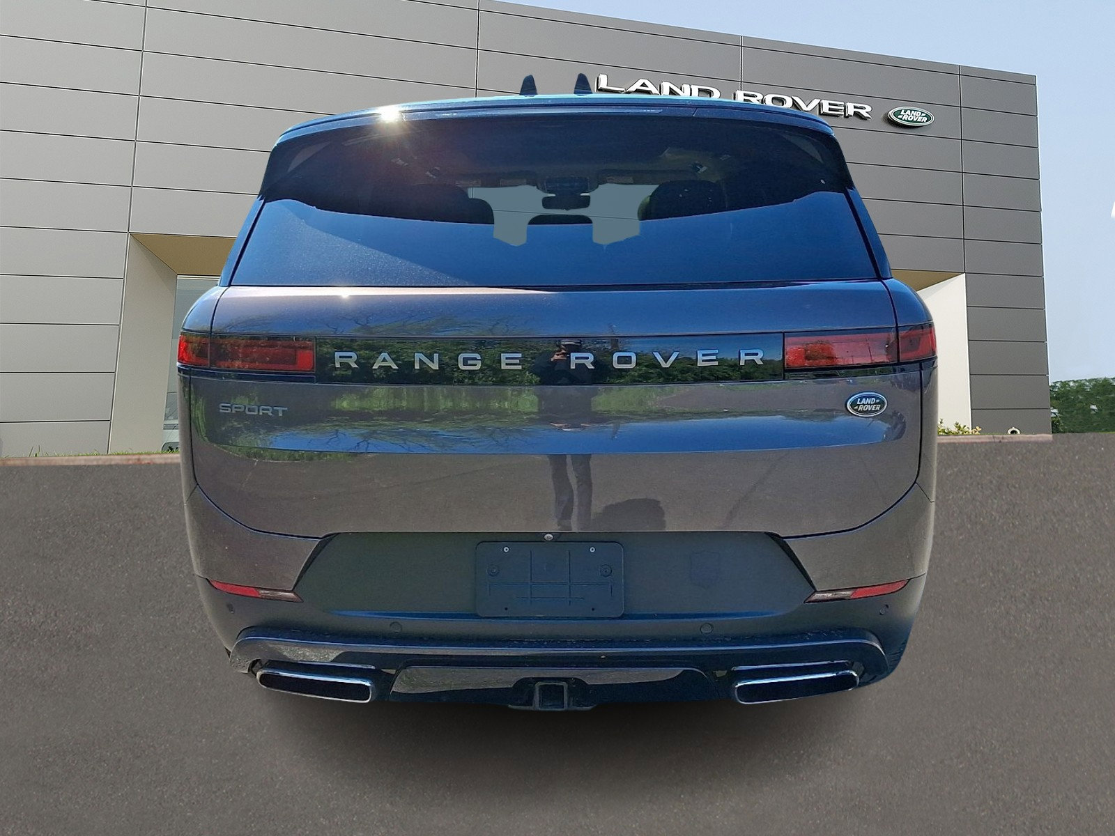 Used 2023 Land Rover Range Rover Sport SE AWD/4WD image 7