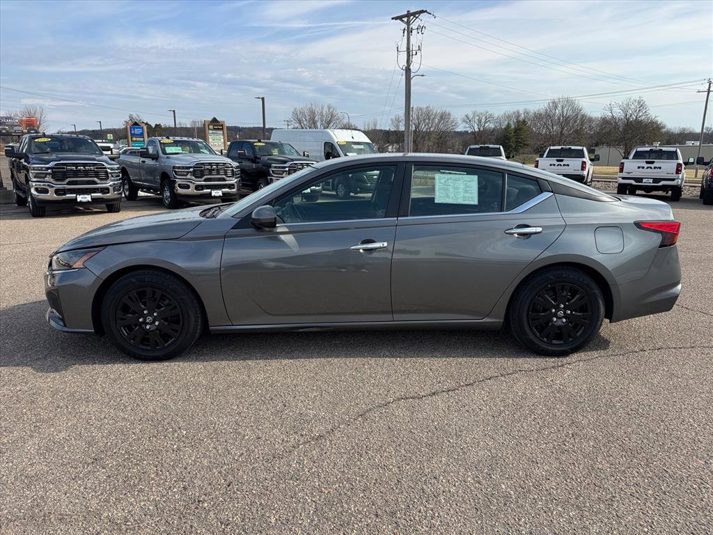 Used 2023 Nissan Altima 2.5 S FWD video 2