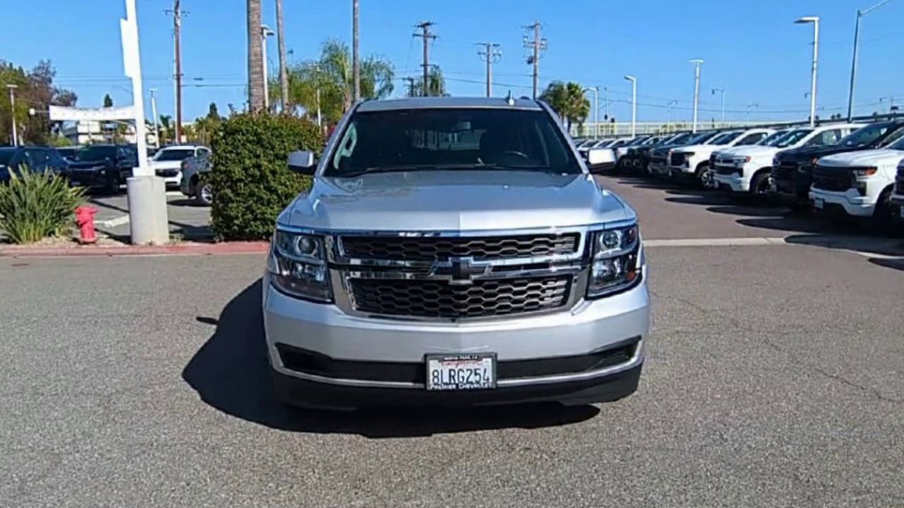 Used 2019 Chevrolet Tahoe LS RWD image 3