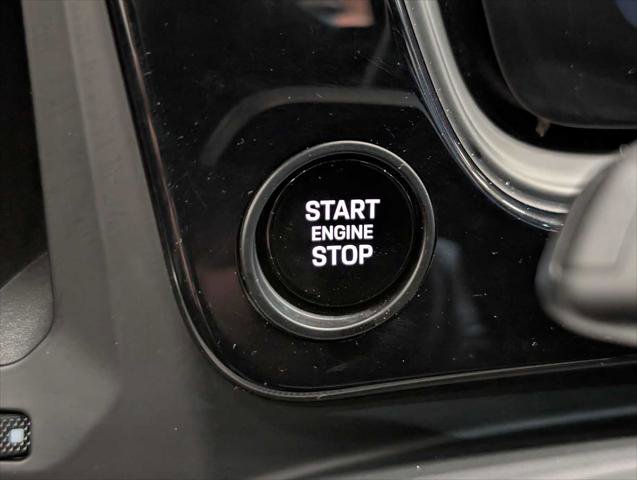 Used 2024 Porsche Cayenne Coupe image 38