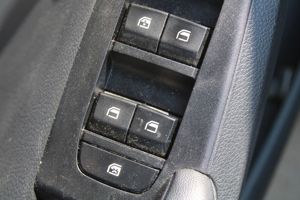 Certified 2024 Kia Seltos EX AWD/4WD image 19