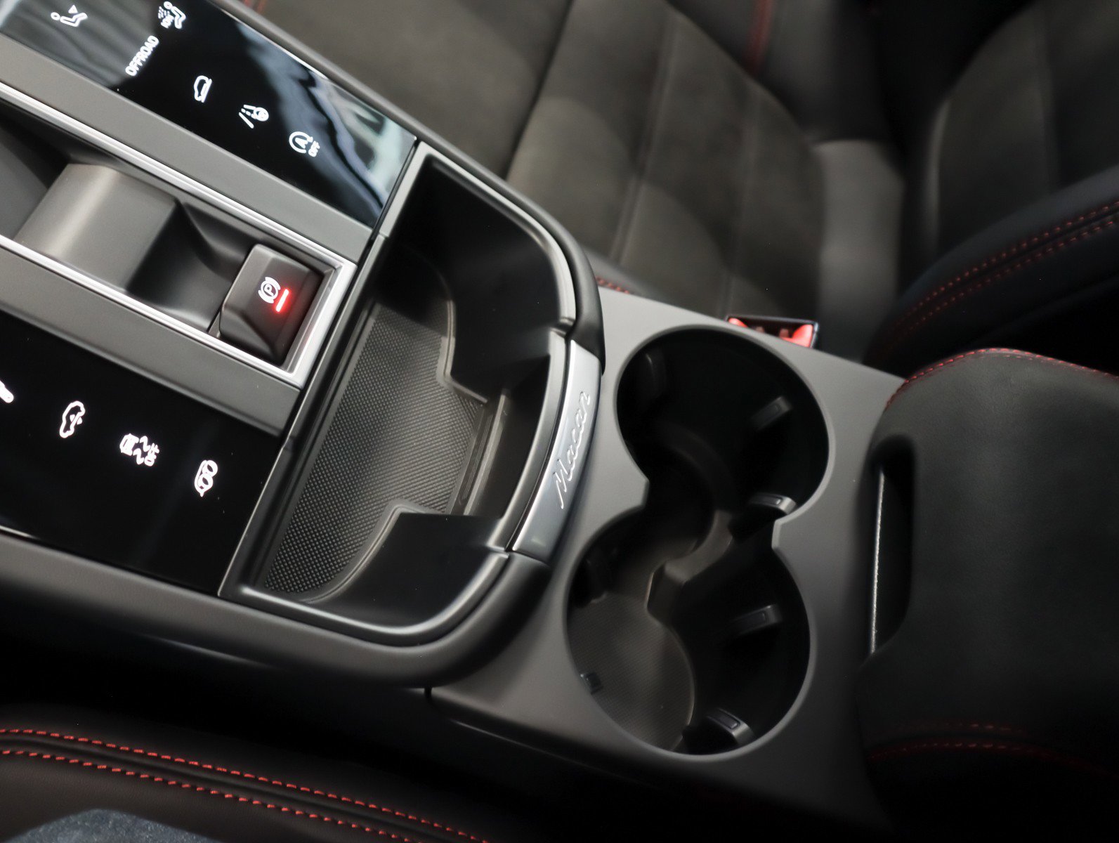 Used 2026 Porsche Macan GTS image 17