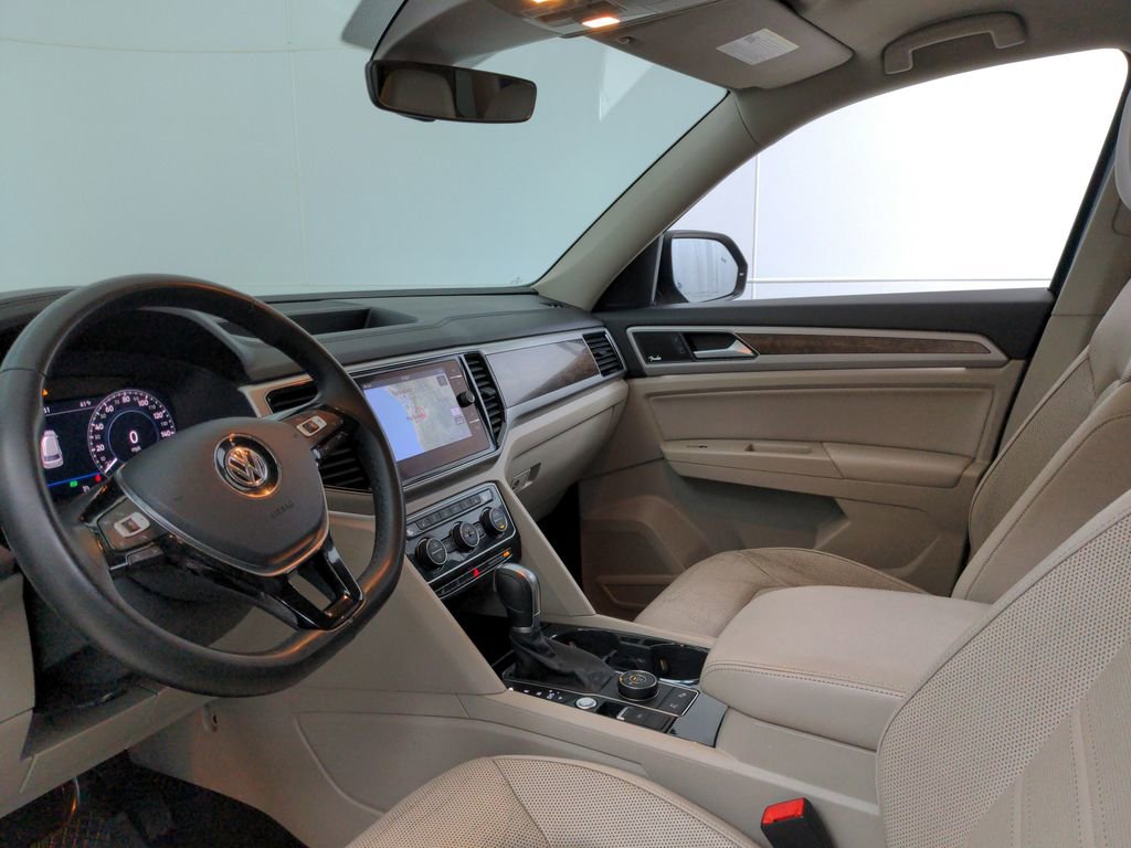 Used 2018 Volkswagen Atlas SEL Premium image 13