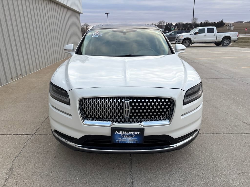 Used 2022 Lincoln Nautilus Reserve w/ Equipment Group 201A image 2