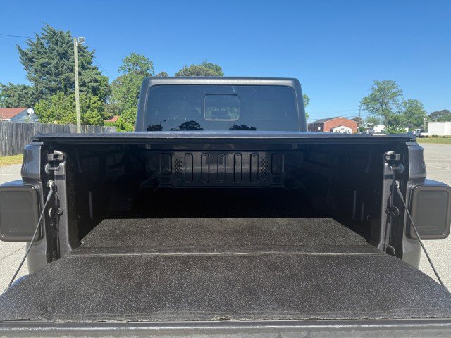 Used 2020 Jeep Gladiator Sport w/ Quick Order Package 24S AWD/4WD image 15