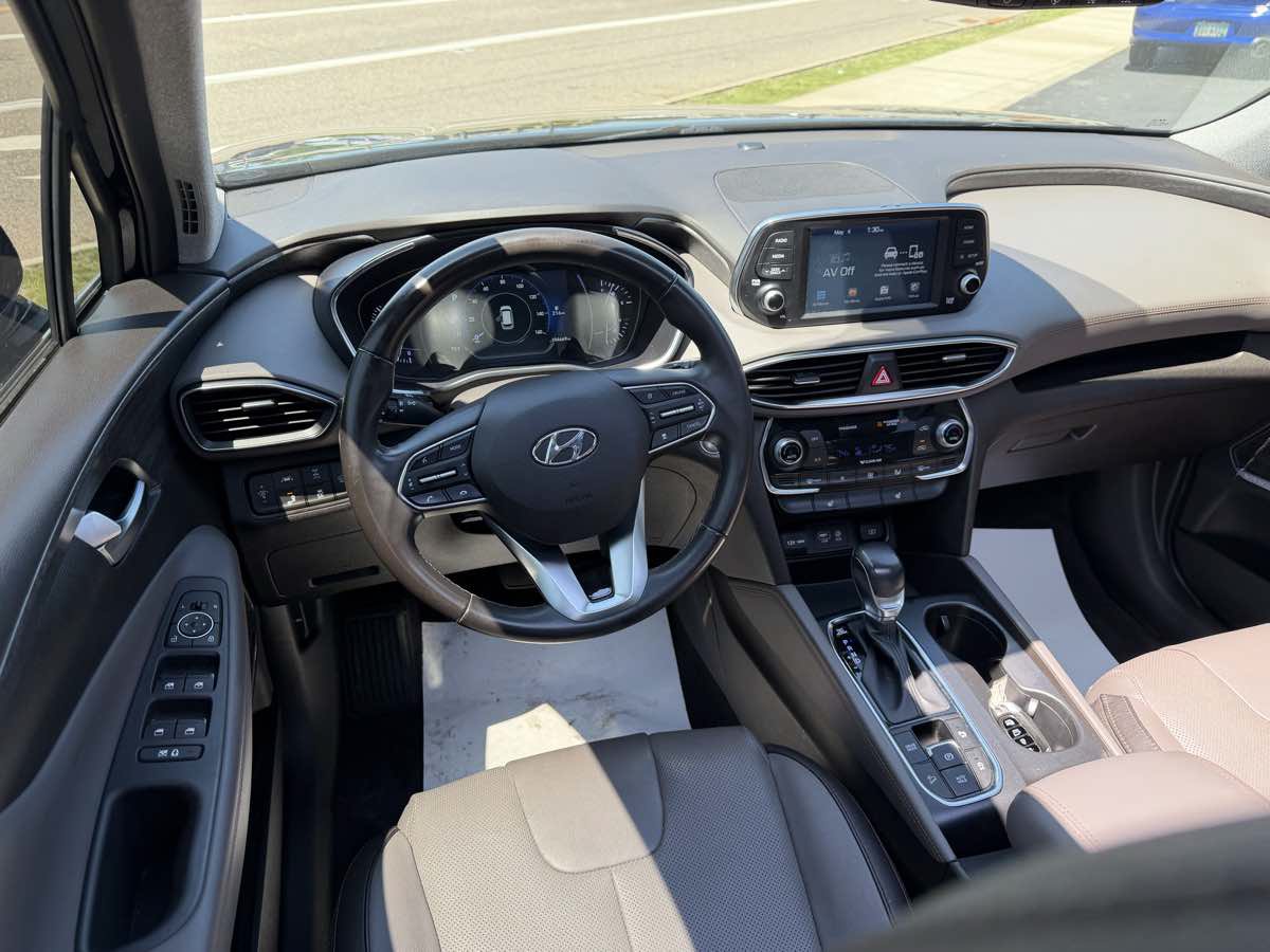 Used 2019 Hyundai Santa Fe Limited AWD/4WD image 12