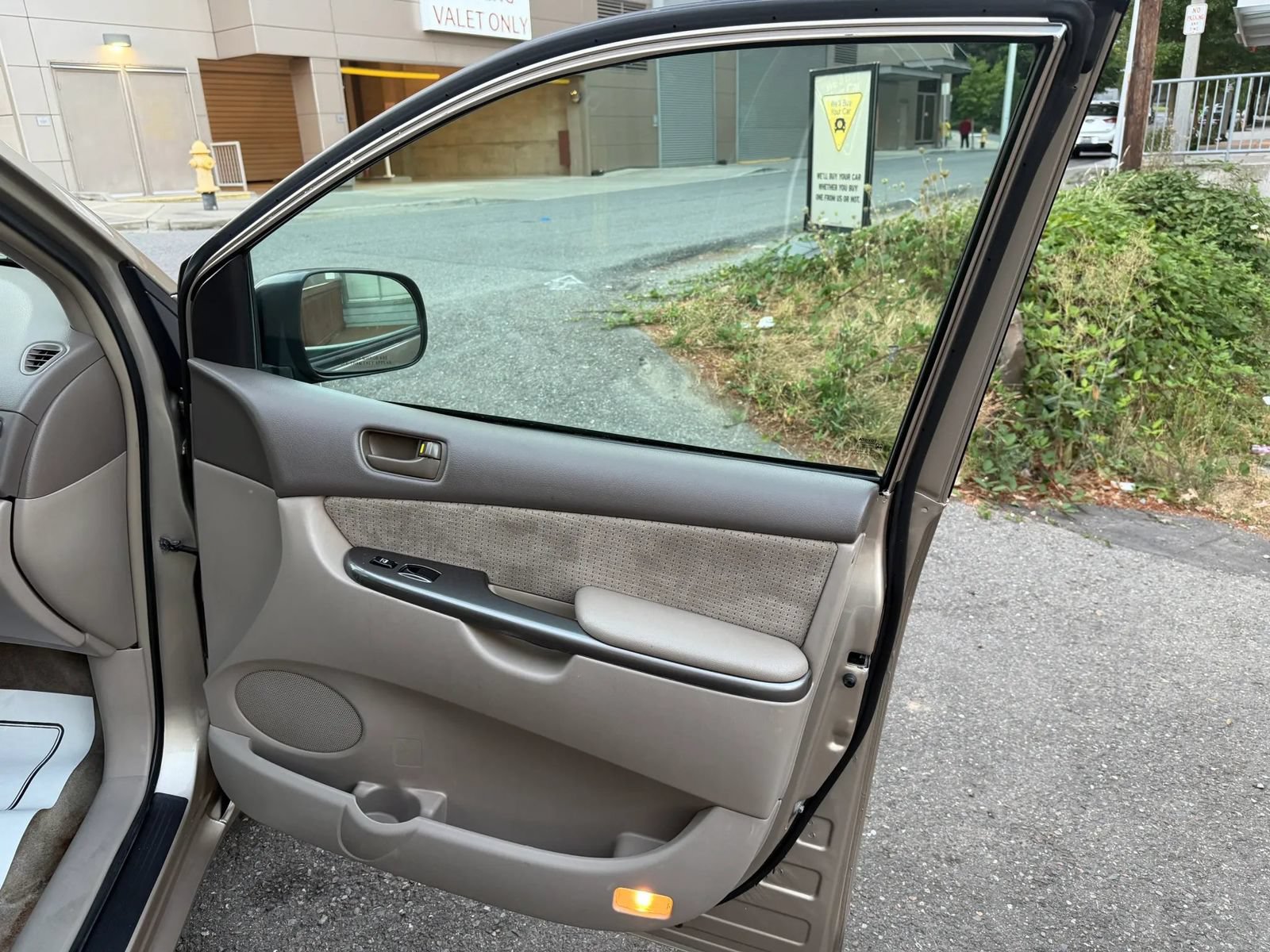 Used 2007 Toyota Sienna CE FWD image 28