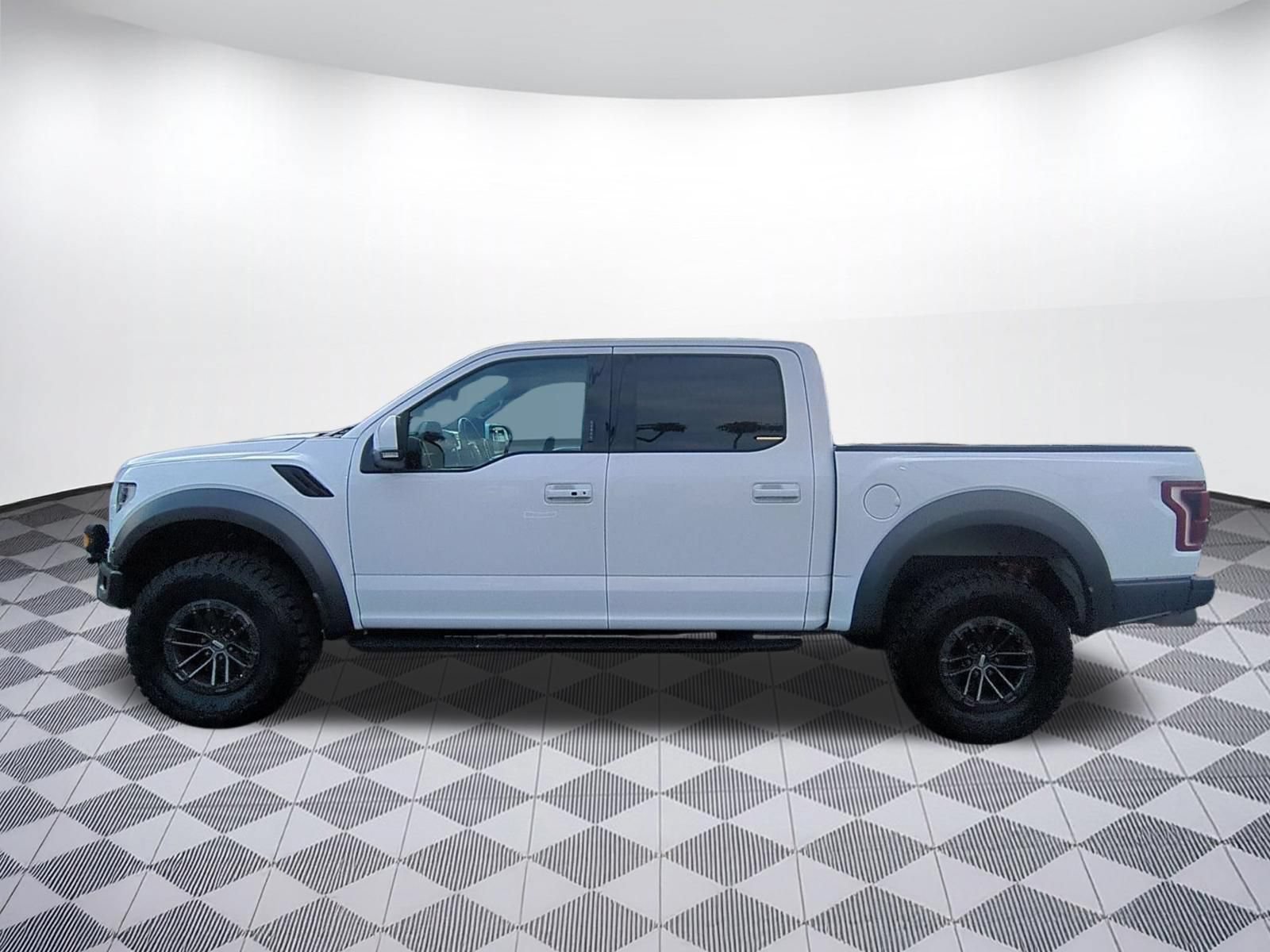 Used 2020 Ford F150 Raptor w/ Equipment Group 802A Luxury AWD/4WD image 2