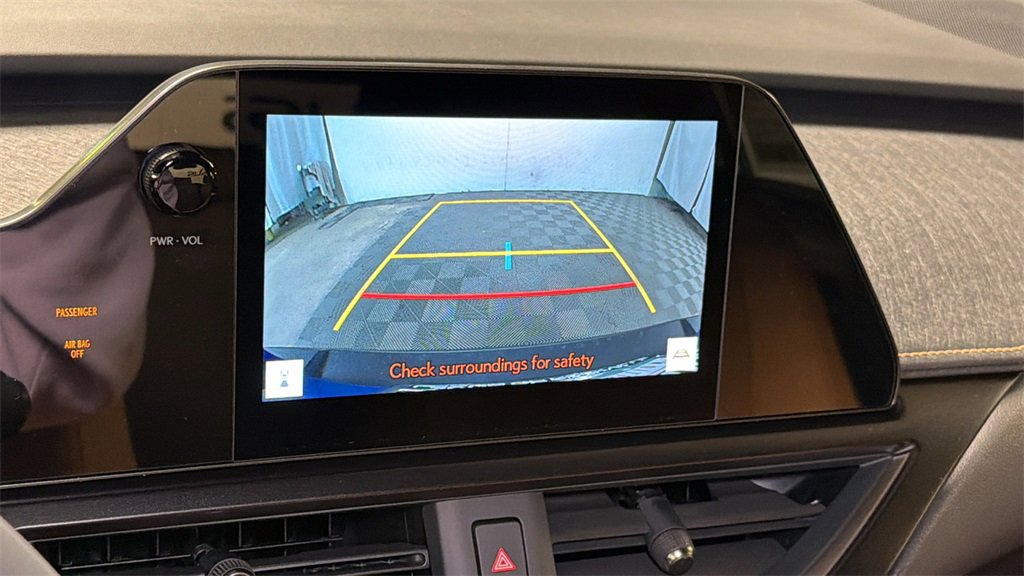 New 2025 Lexus UX 300h AWD image 25