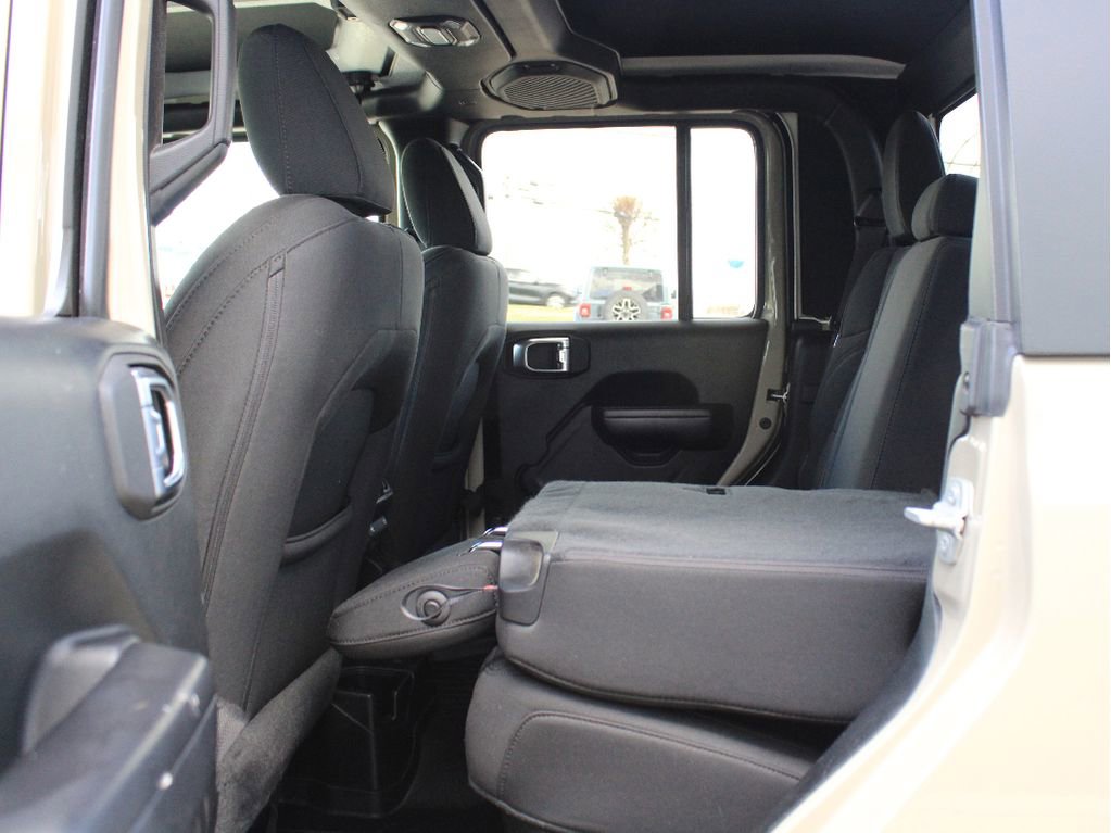 Used 2020 Jeep Gladiator Sport w/ Quick Order Package 24S image 32