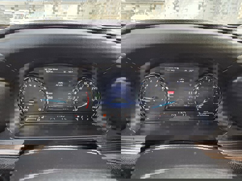 Used 2023 Ford Explorer Limited image 18