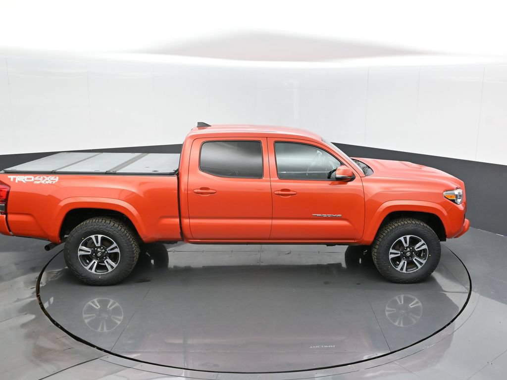 Used 2016 Toyota Tacoma TRD Sport w/ Towing Package AWD/4WD image 14