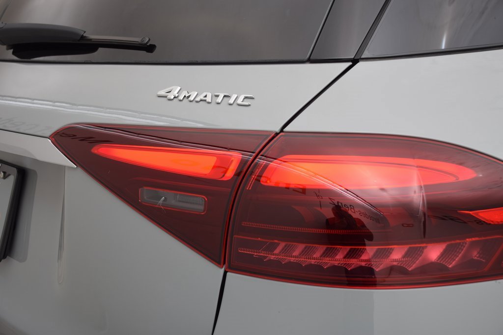 Used 2025 Mercedes-Benz GLE 350 4MATIC image 13