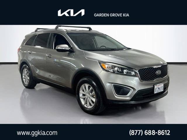 Used 2018 Kia Sorento FWD image 1