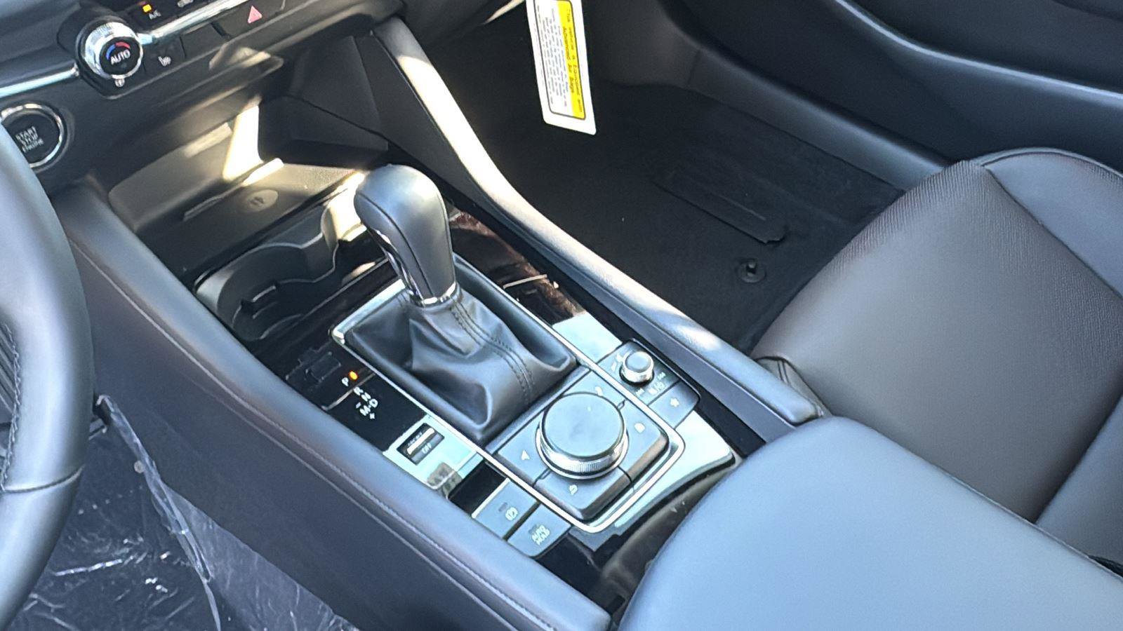 New 2026 MAZDA MAZDA3 2.5 Turbo Sedan w/Premium Plus image 18