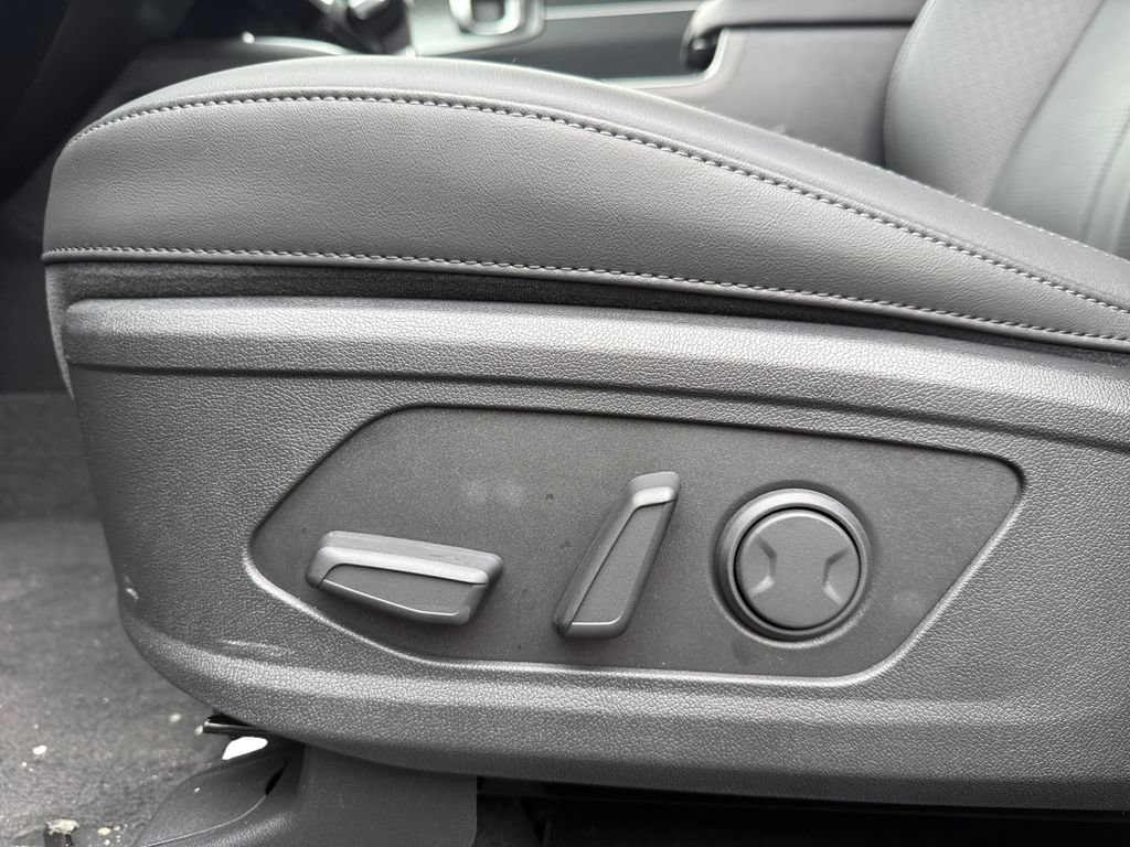 New 2026 Kia Sorento S w/ S Panoramic Sunroof Package FWD image 10