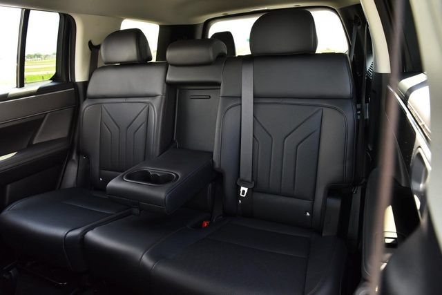 Used 2025 Hyundai Santa Fe SEL AWD/4WD image 21