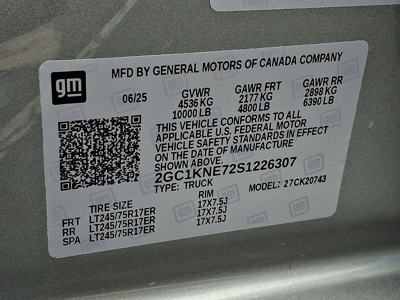 Certified 2025 Chevrolet Silverado 2500 LT w/ Convenience Package image 27