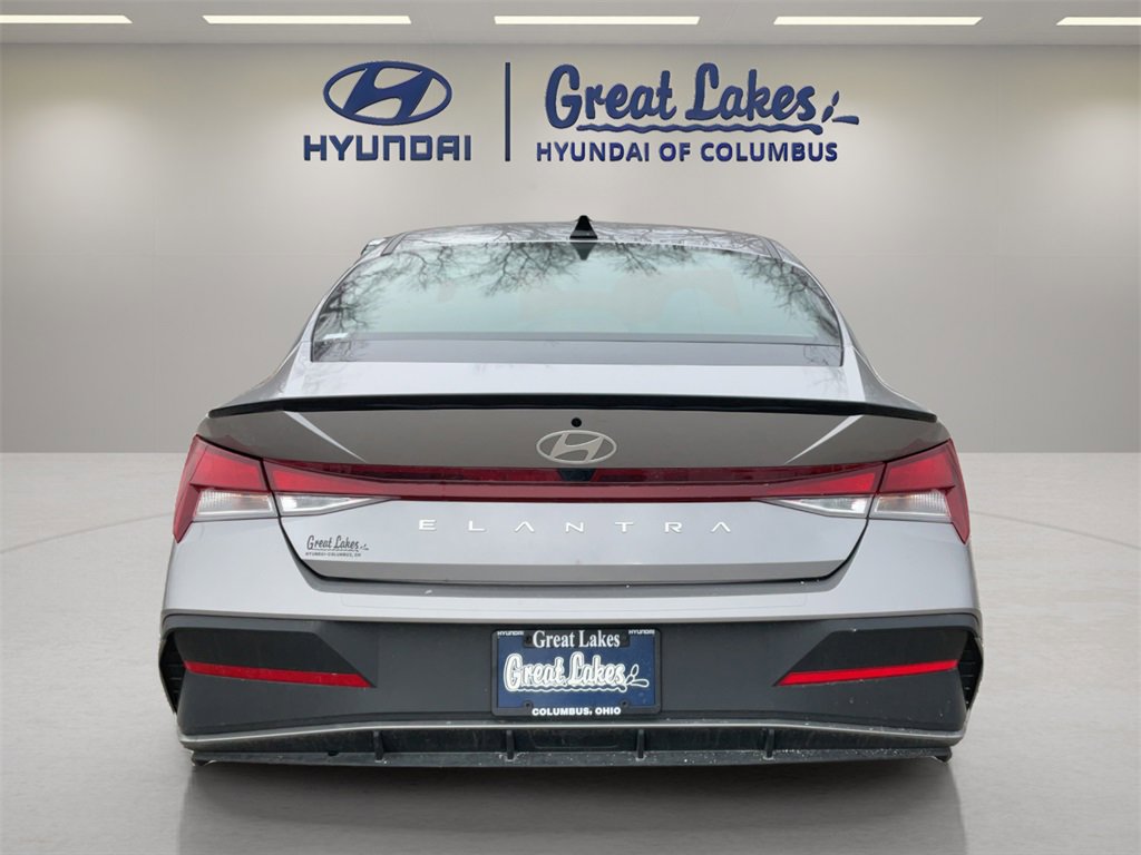 Certified 2025 Hyundai Elantra Sport image 4