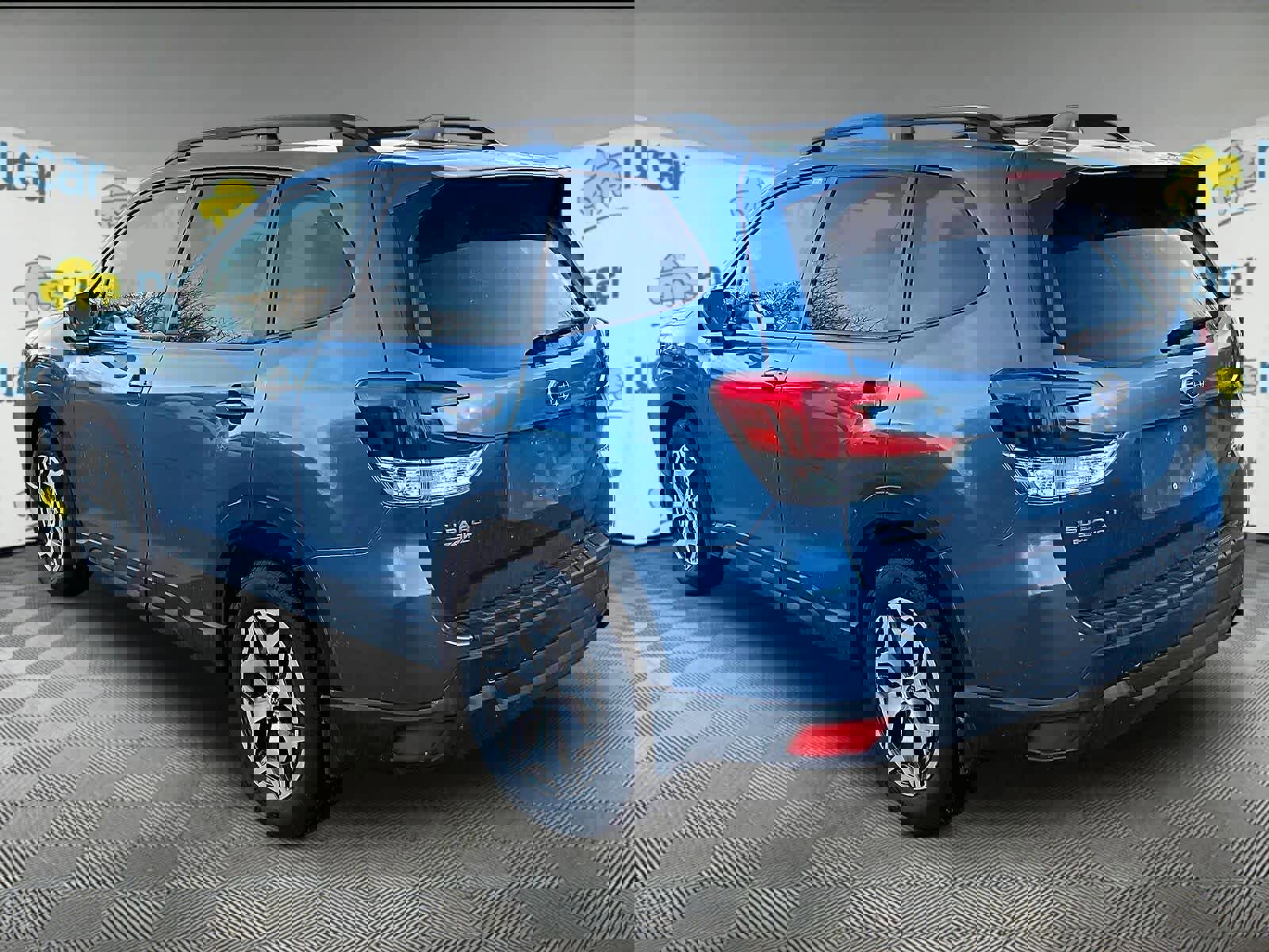 Used 2019 Subaru Forester Premium image 3