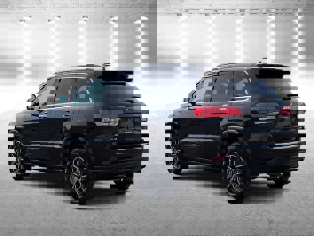 Used 2018 Jeep Grand Cherokee Limited image 6