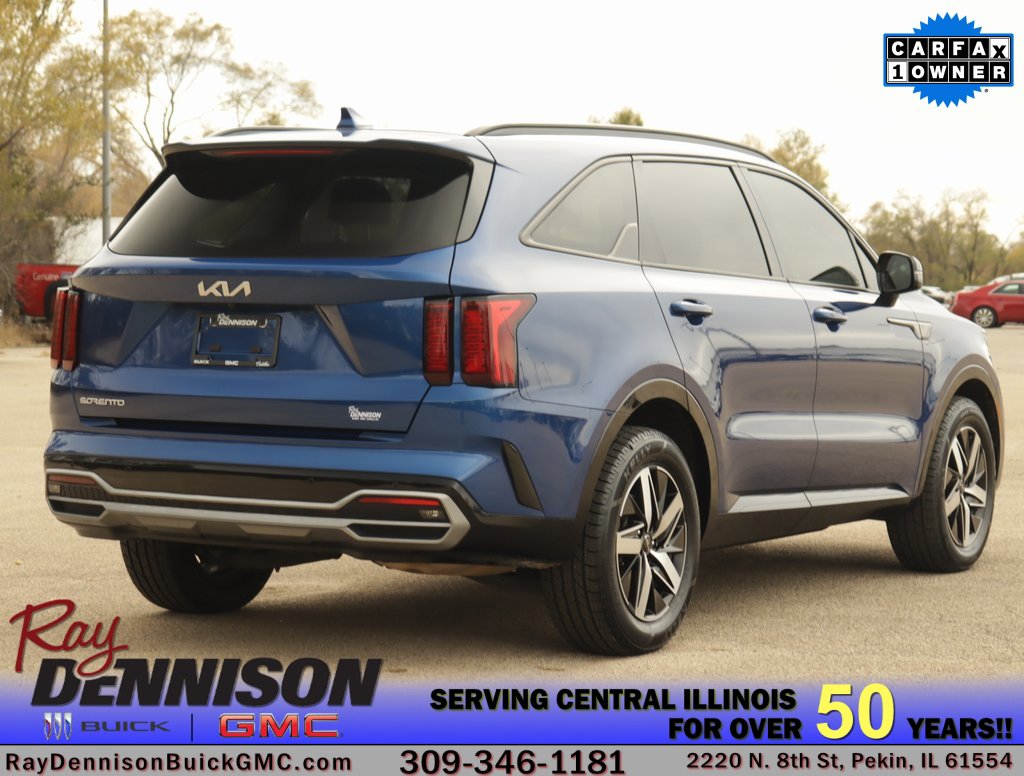 Used 2023 Kia Sorento S w/ Panoramic Sunroof Package image 7