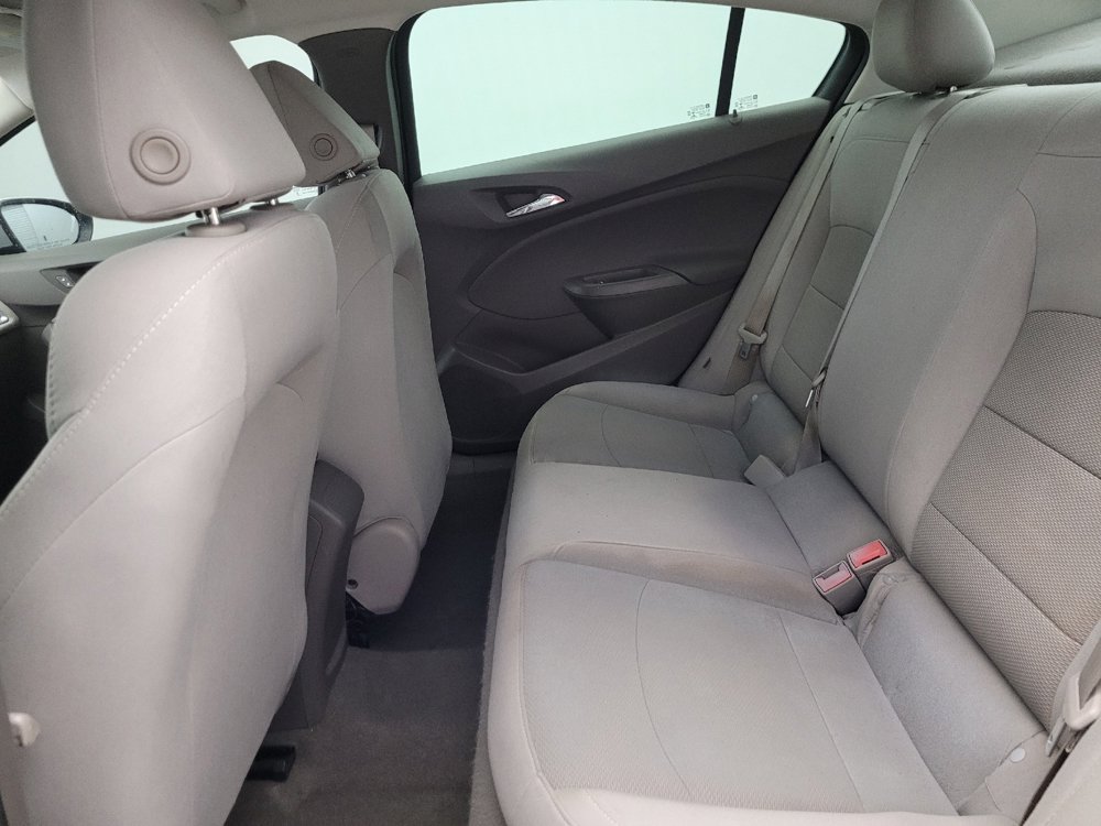 Used 2017 Chevrolet Cruze LS FWD image 18