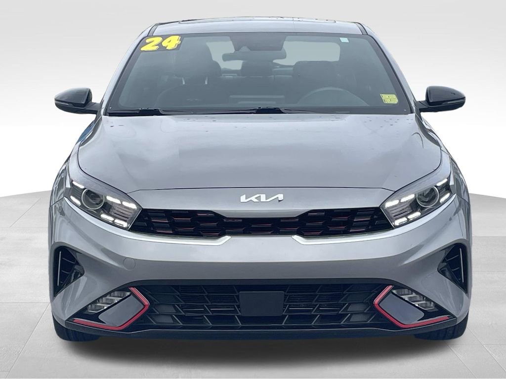 Used 2024 Kia Forte GT-Line w/ GT-Line Premium Package FWD image 9