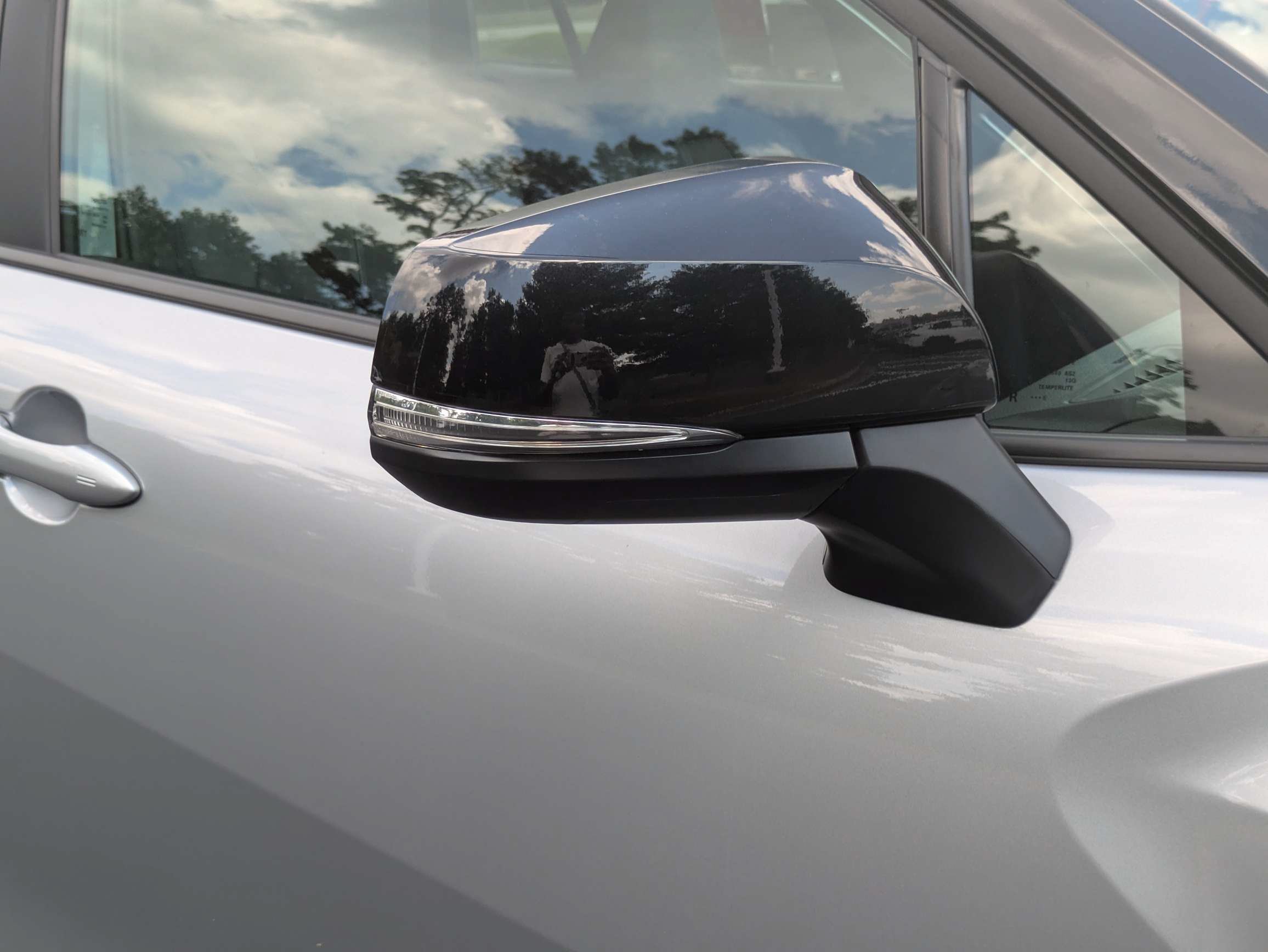 New 2026 Toyota Corolla Cross AWD Hybrid w/ Moonroof Package image 13