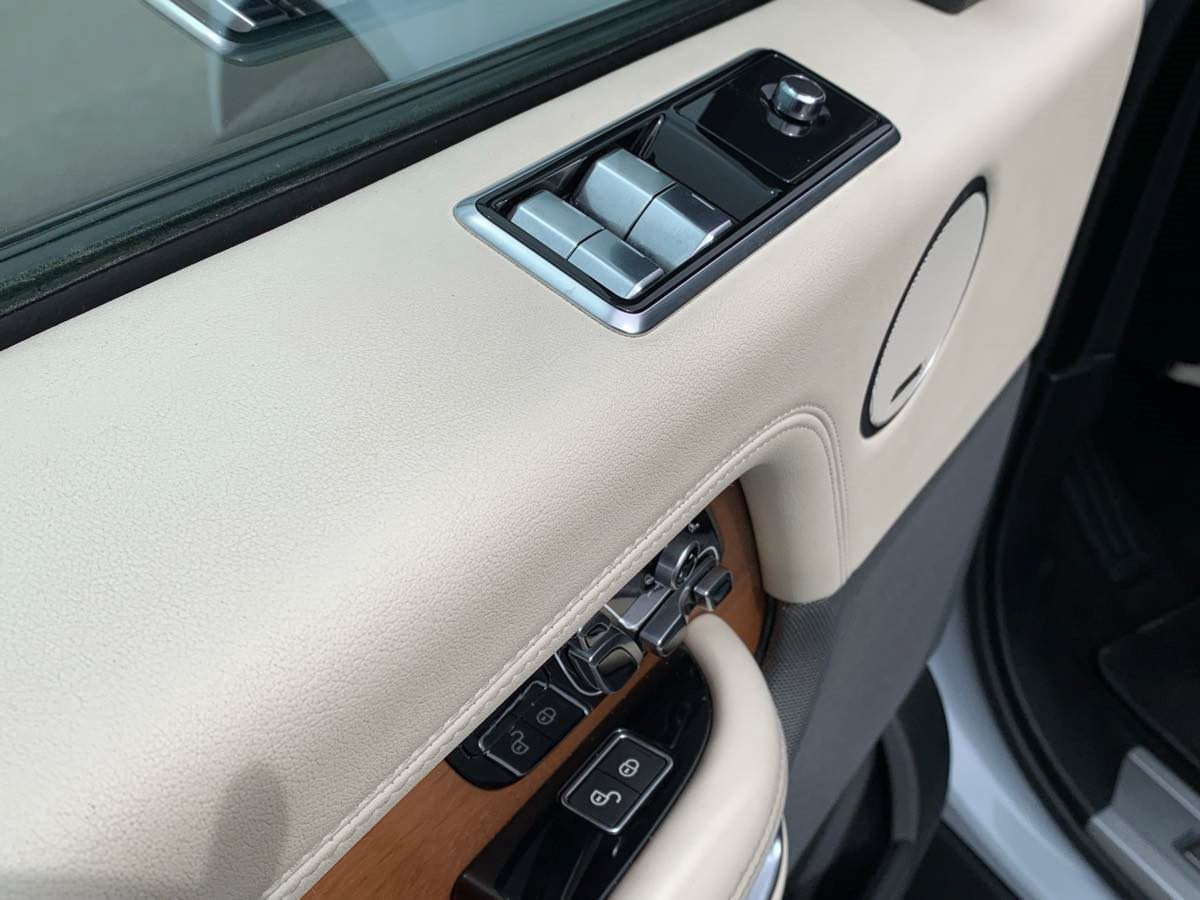 Used 2018 Land Rover Range Rover Supercharged AWD/4WD image 14