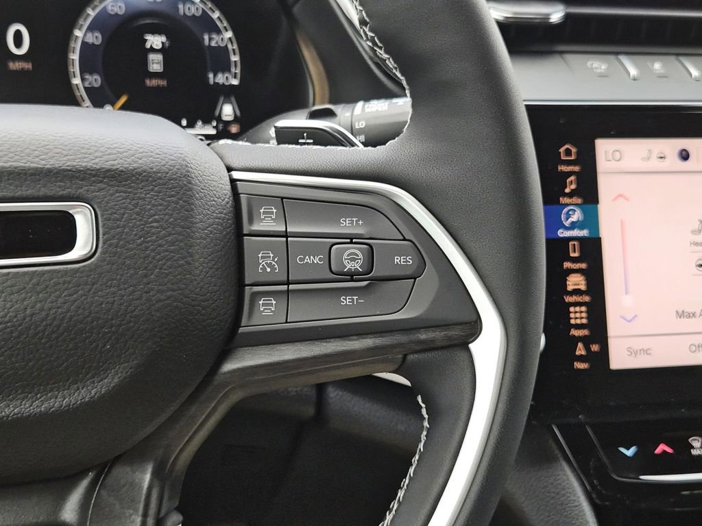 New 2026 Jeep Grand Cherokee Altitude RWD image 18