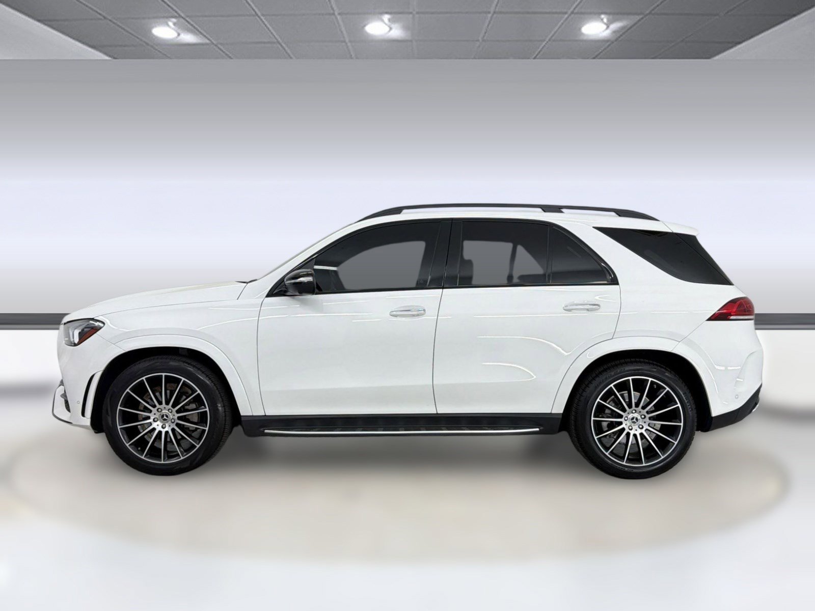 Used 2023 Mercedes-Benz GLE 350 image 2