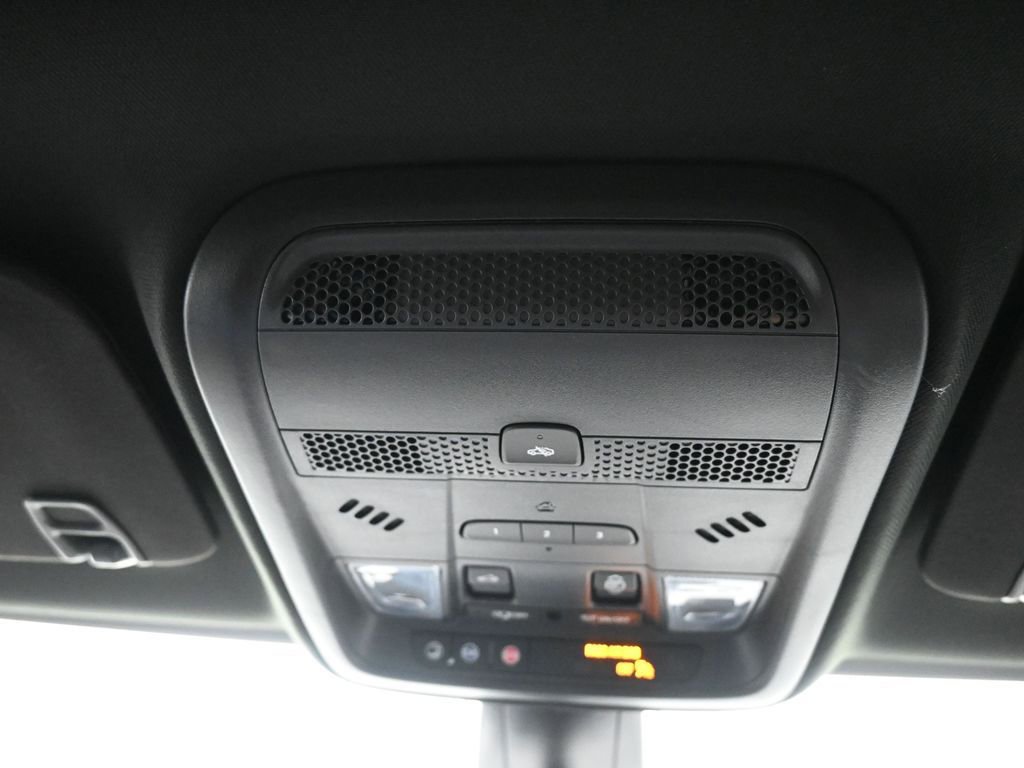 Used 2023 Cadillac XT5 Premium Luxury w/ Technology Package image 17