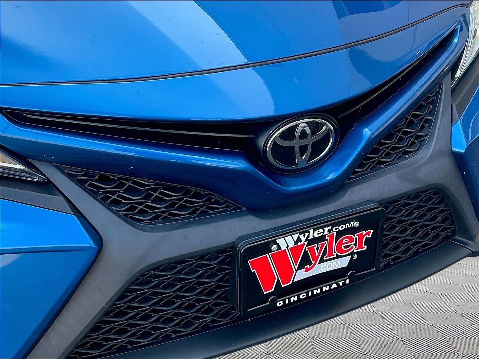 Used 2020 Toyota Camry SE w/ Convenience Package FWD image 33