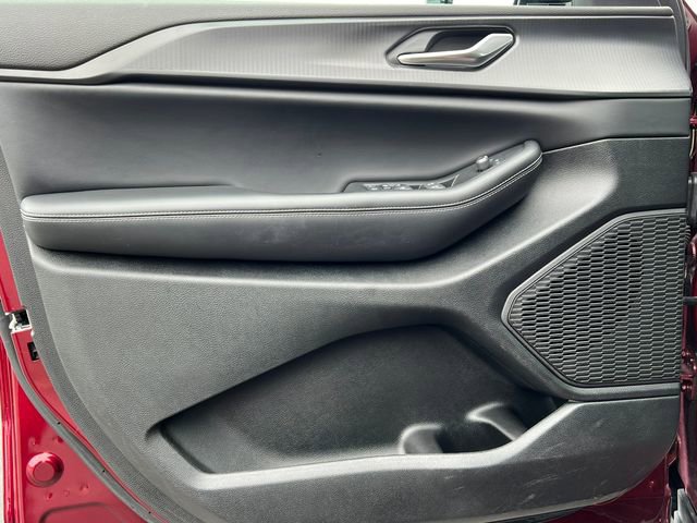 Used 2024 Jeep Grand Cherokee Altitude image 15