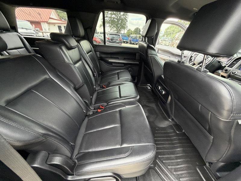 Used 2021 Ford Expedition XLT AWD/4WD image 18