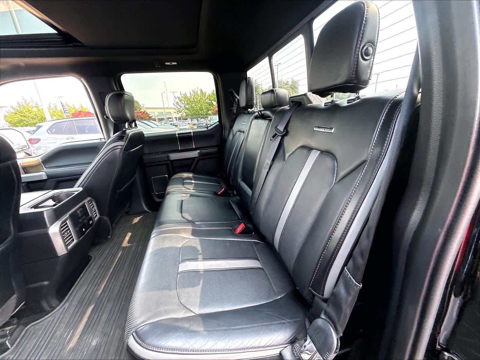Used 2018 Ford F150 Platinum w/ Equipment Group 701A Luxury AWD/4WD image 21