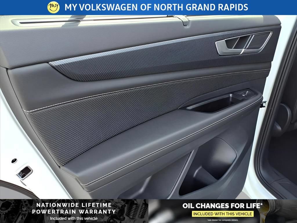 New 2026 Volkswagen Atlas Cross Sport SEL R-Line AWD/4WD image 11